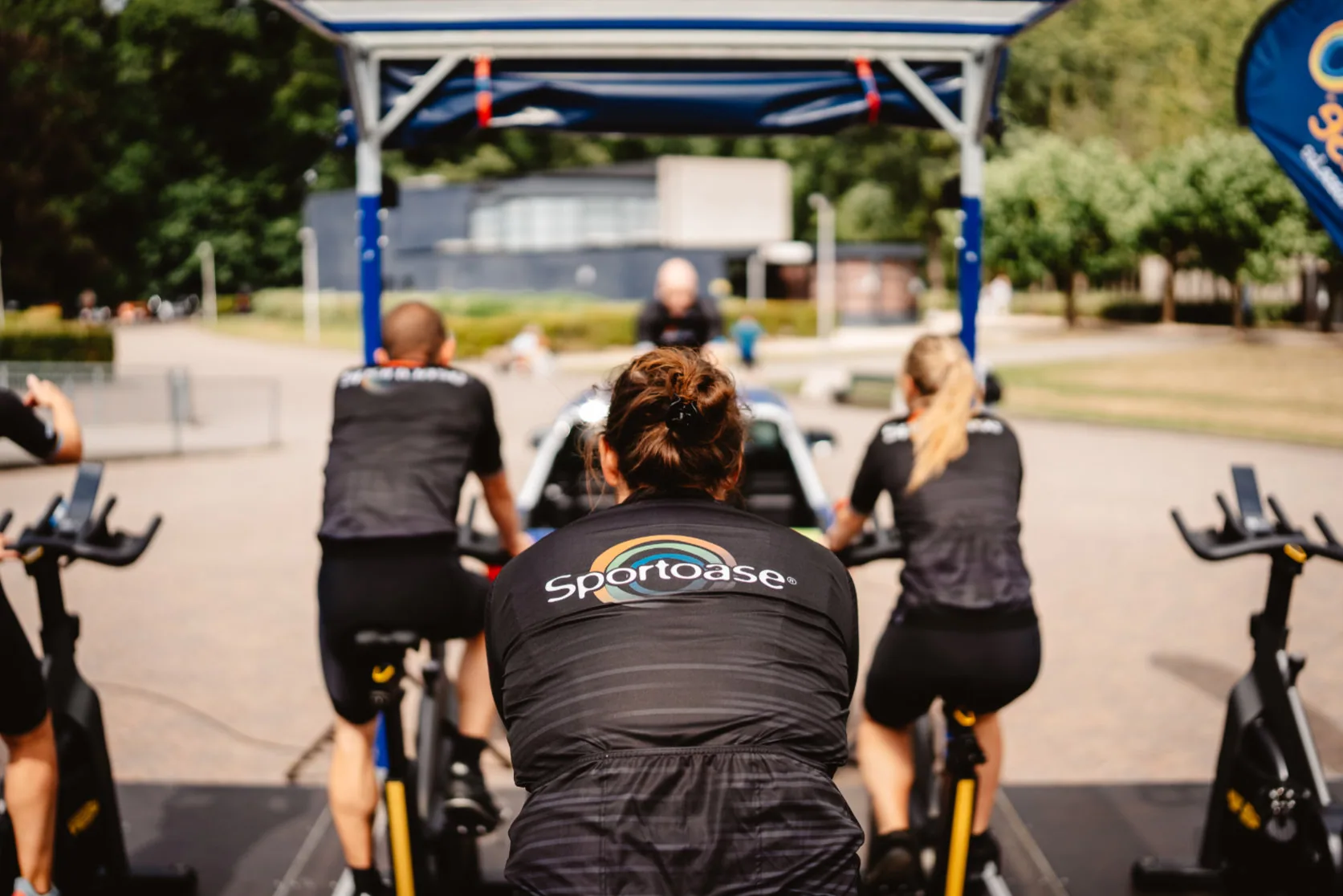 De spinning trailer van Sportoase tijdens een evenement