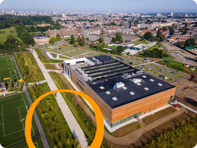 Luchtfoto van een Sportoase sportcomplex